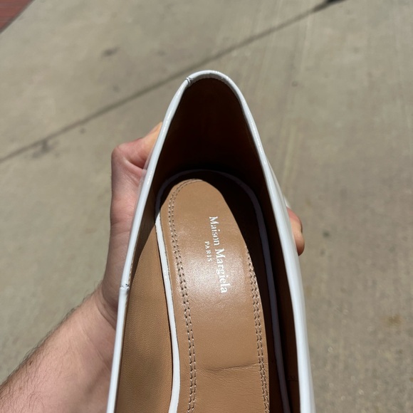 Maison Martin Margiela Women's White Leather Pumps - Picture 12 of 16